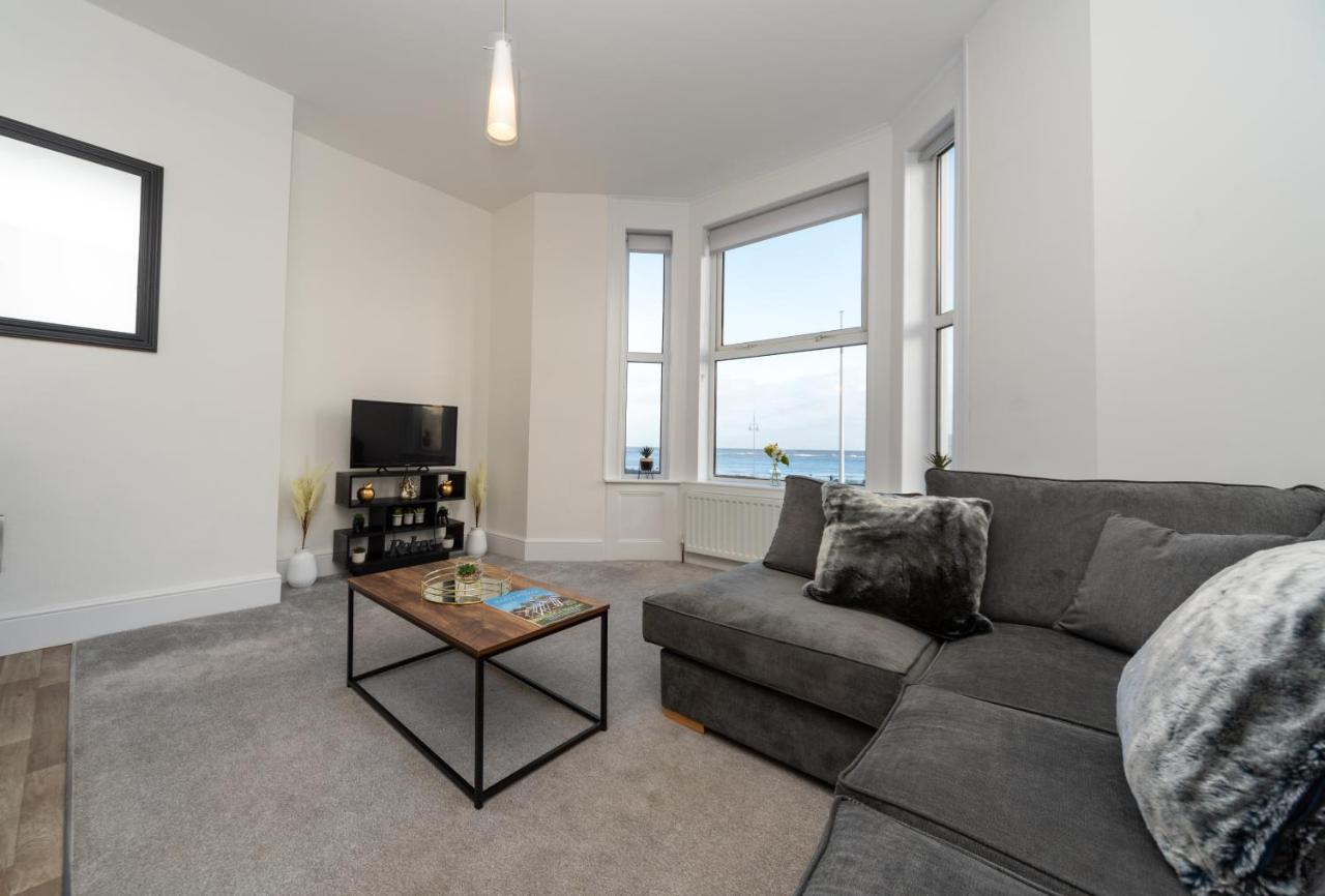 Sea Views Stunning 2 Bedroom Apartment # Lowestoft Dış mekan fotoğraf