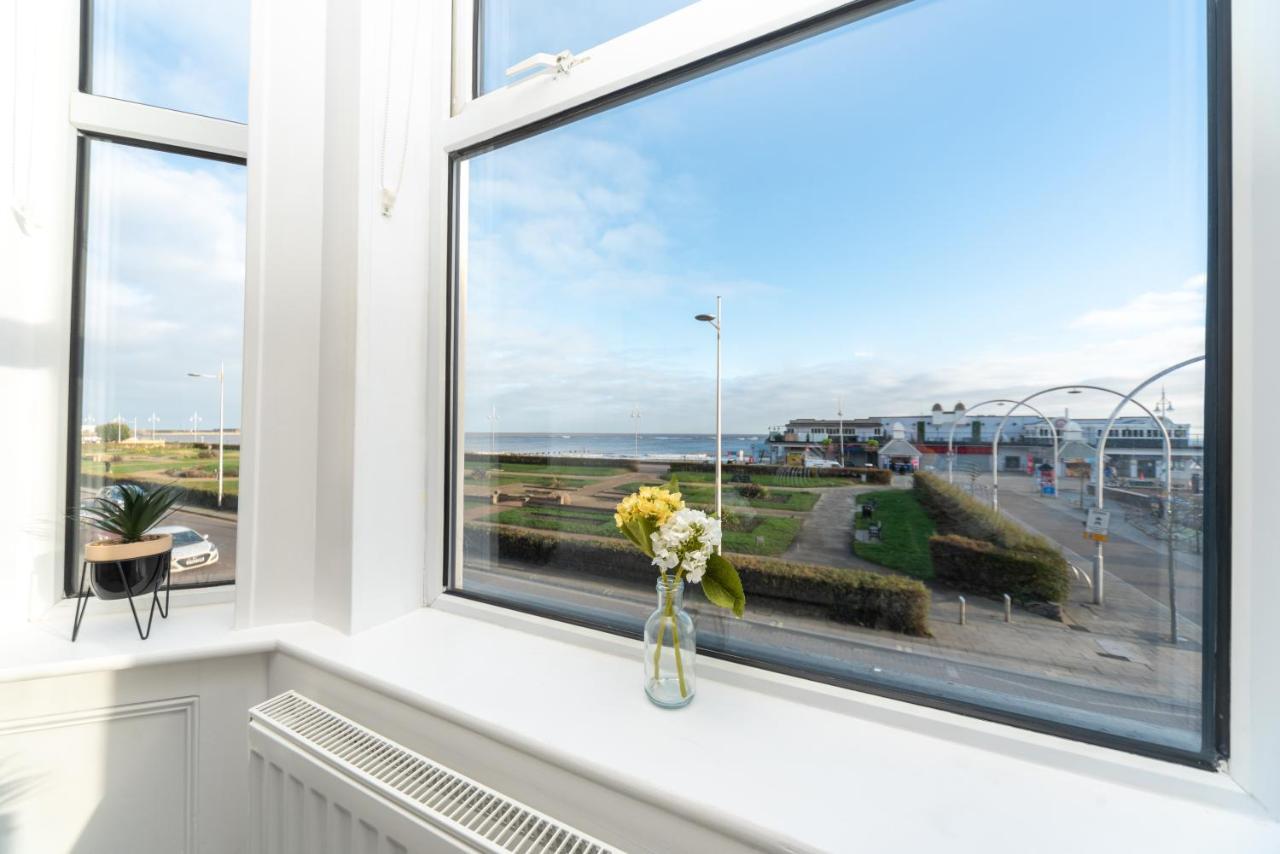 Sea Views Stunning 2 Bedroom Apartment # Lowestoft Dış mekan fotoğraf